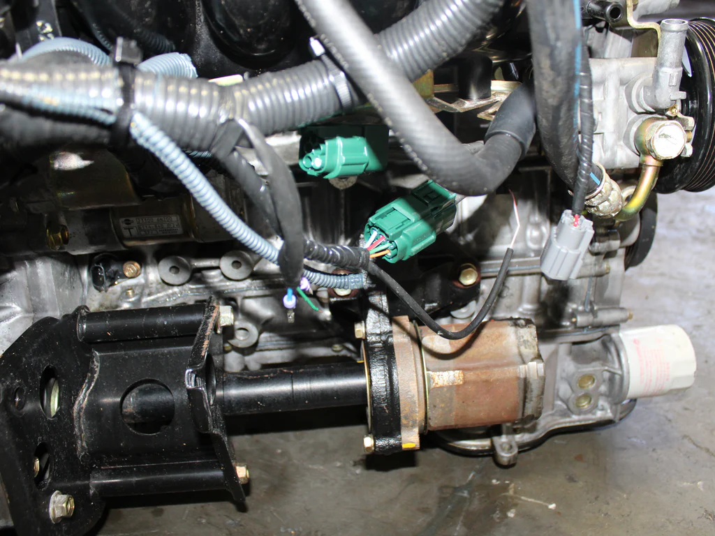 JDM 2002-2006 Nissan Primera Motor QR25DD 4 Cyl 2.5L Engine - Image 7