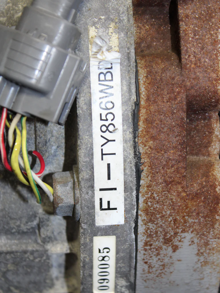 JDM 2006 Subaru Legacy GT Spec-B TY856WBDAA 6 Speed Manual Transmission - Image 2