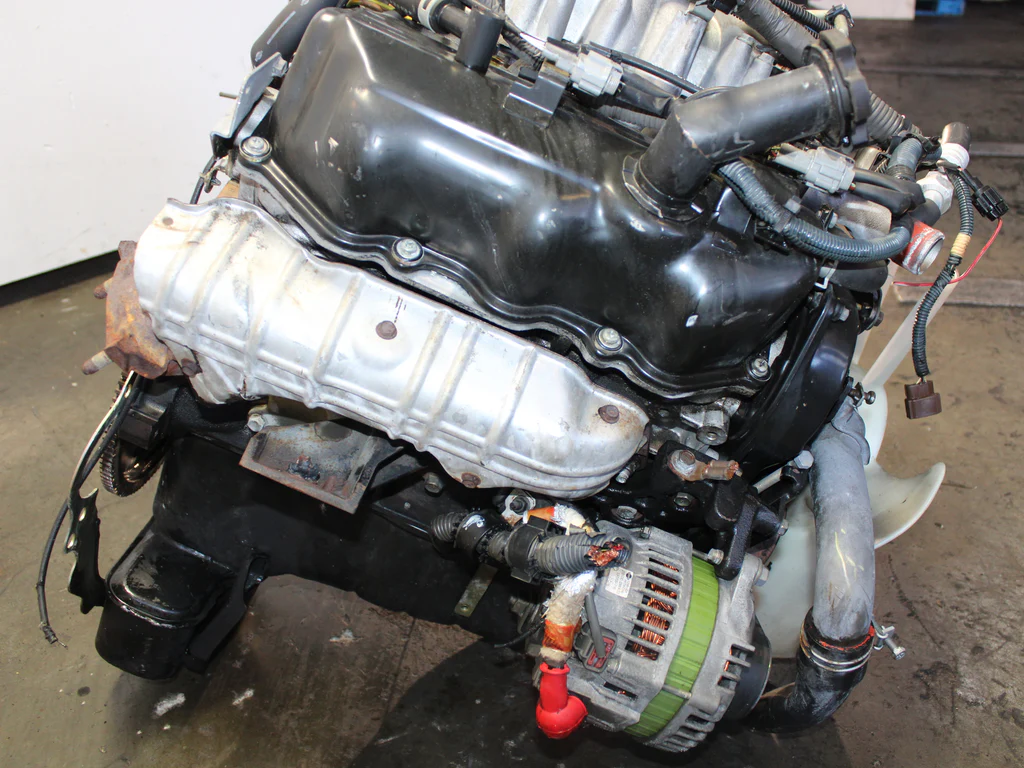 JDM 1996-2004 Nissan Frontier, Pathfinder, Xterra Motor VG33 3.3L 6 Cyl Engine - Image 3
