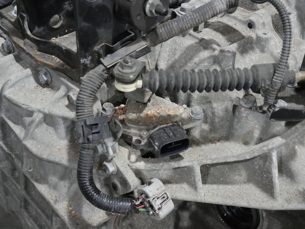 JDM 2011-2016 Toyota RX350 3.5L V6 Automatic FWD Transmission 2GR-FE U660 - Image 4