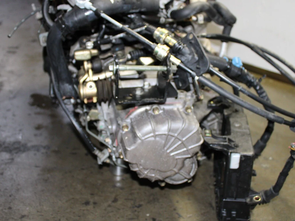 JDM 2000-2005 Toyota Celica GT Motor 5 Speed 1ZZFE 1.8L 4 Cyl Engine - Image 3